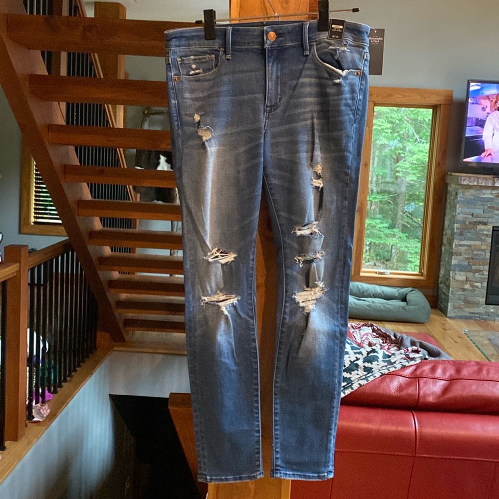 NWT Abercrombie & Fitch Harper Low Rise Super Skinny Denim Jeans size 10 Short